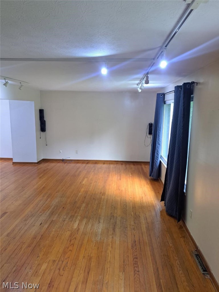 24150 Glenbrook Boulevard Euclid OH 44117