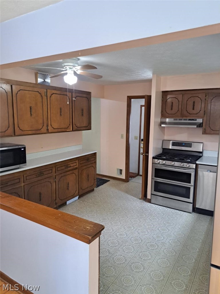 24150 Glenbrook Boulevard Euclid OH 44117