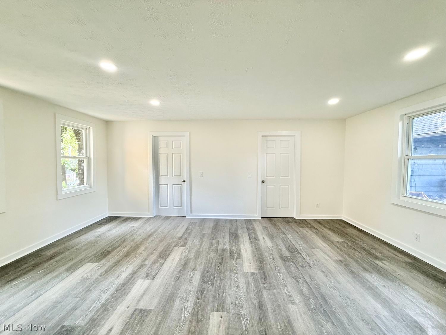 842 Starkweather Avenue Cleveland OH 44113