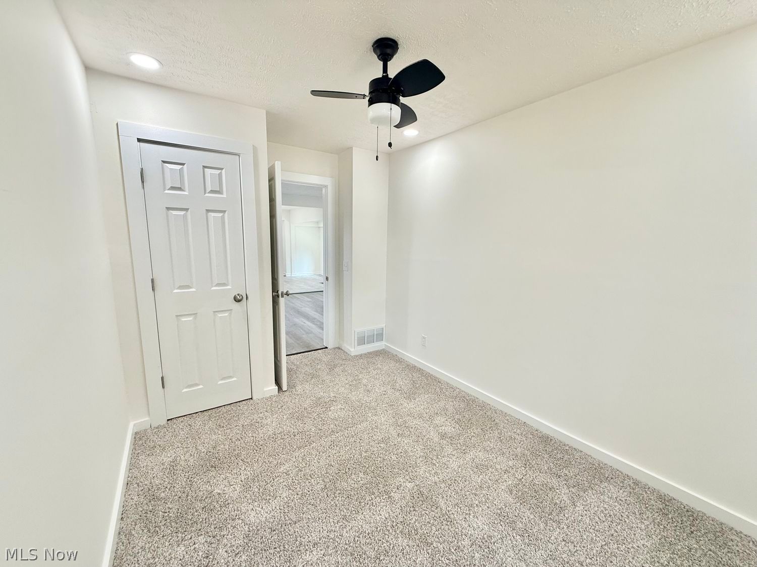 842 Starkweather Avenue Cleveland OH 44113