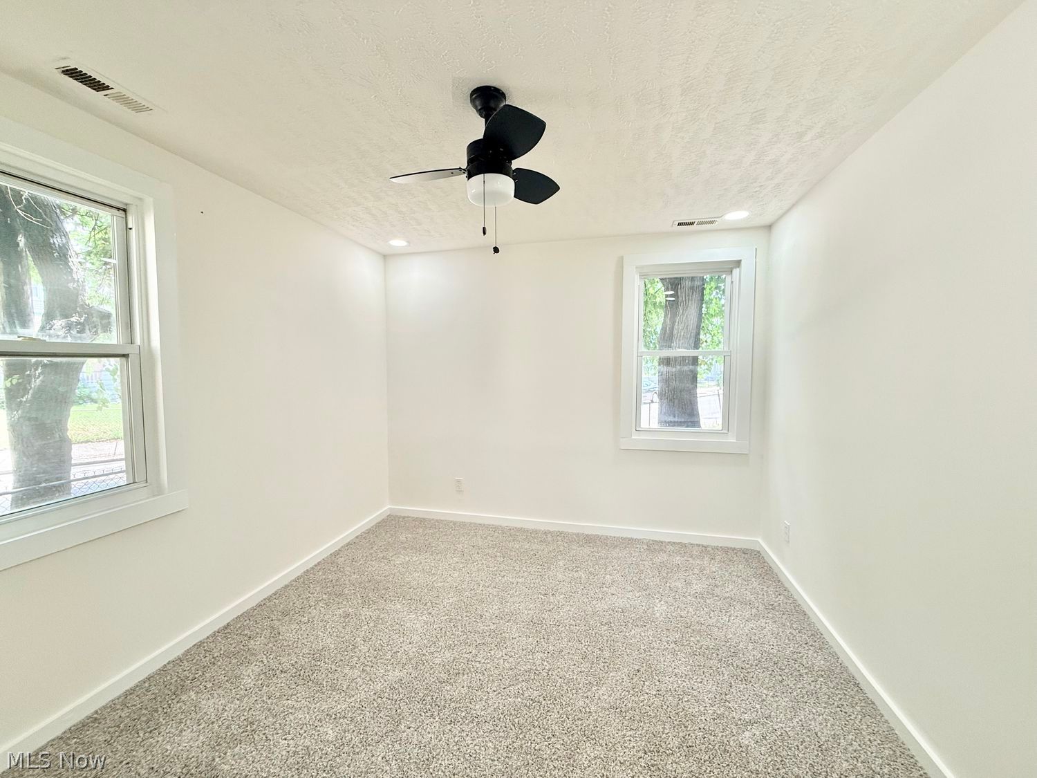 842 Starkweather Avenue Cleveland OH 44113