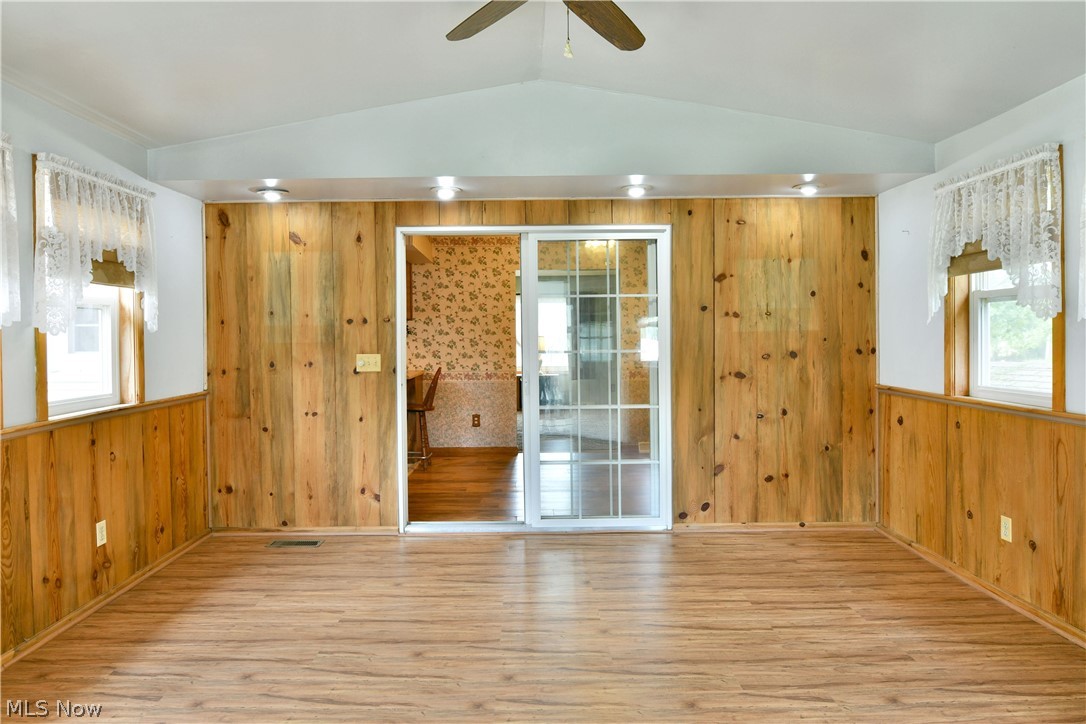3592 Carson Salt Springs Road Newton Falls OH 44444