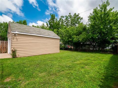 5255 W 46th Street Parma OH 44134