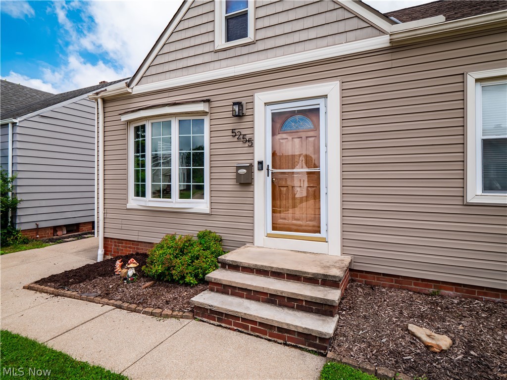 5255 W 46th Street Parma OH 44134