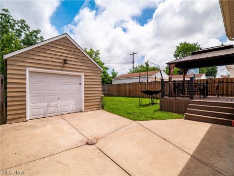 5255 W 46th Street Parma OH 44134