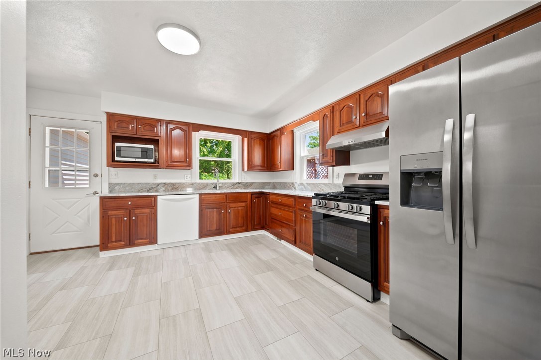 214 Lake Avenue Ashtabula OH 44004