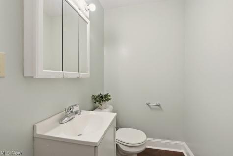 1737 Highbridge Road Cuyahoga Falls OH 44223