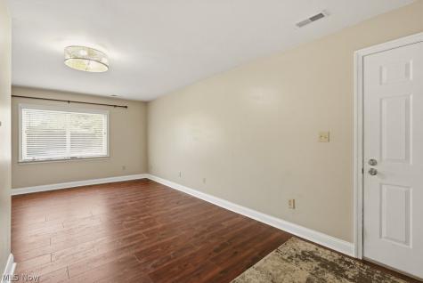 1737 Highbridge Road Cuyahoga Falls OH 44223