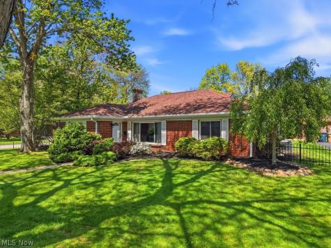 1737 Highbridge Road Cuyahoga Falls OH 44223