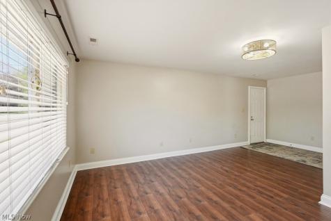 1737 Highbridge Road Cuyahoga Falls OH 44223