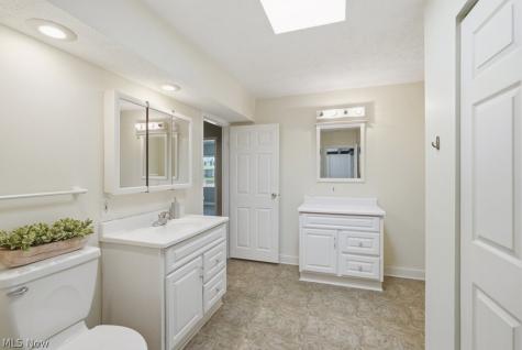 1737 Highbridge Road Cuyahoga Falls OH 44223