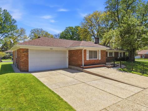 1737 Highbridge Road Cuyahoga Falls OH 44223