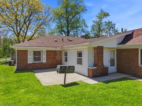 1737 Highbridge Road Cuyahoga Falls OH 44223