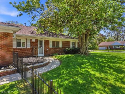 1737 Highbridge Road Cuyahoga Falls OH 44223