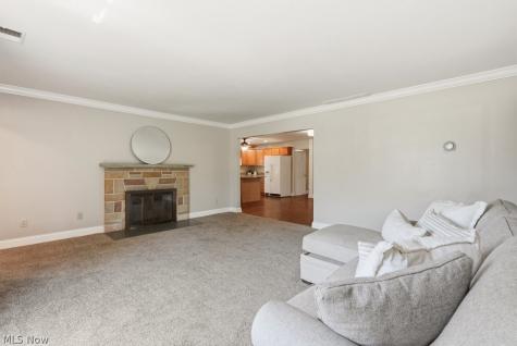 1737 Highbridge Road Cuyahoga Falls OH 44223