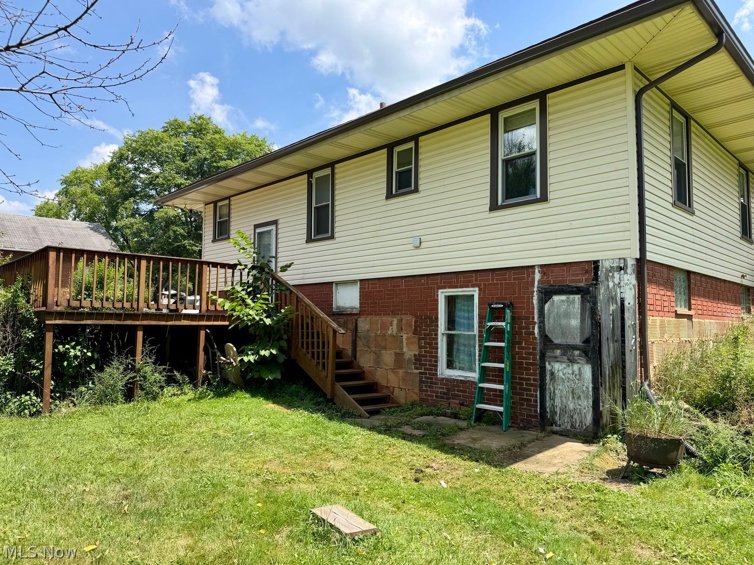 22218 Us Route 30 Minerva OH 44657