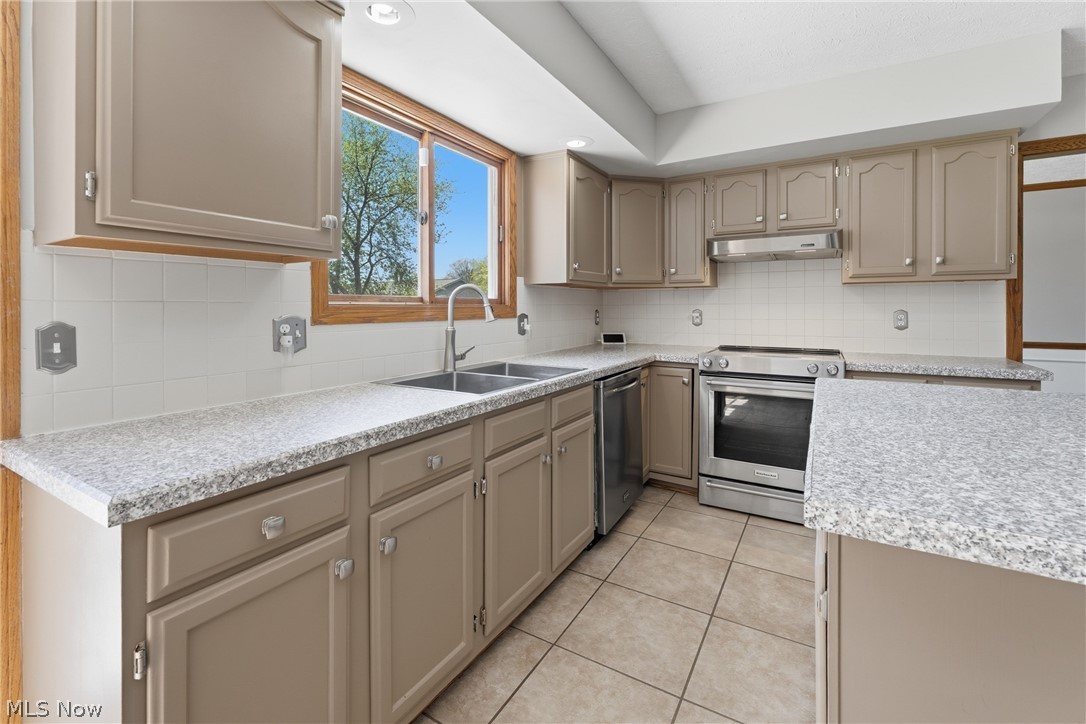 3700 Farnham Street NW North Canton OH 44720