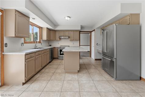 3700 Farnham Street NW North Canton OH 44720
