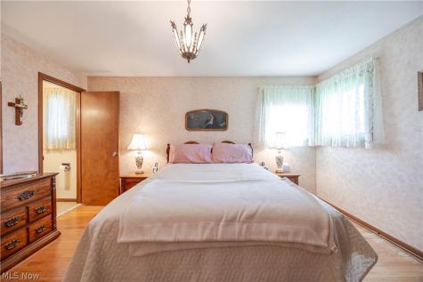 13899 Chippewa Trail Middleburg Heights OH 44130