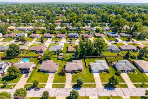 13899 Chippewa Trail Middleburg Heights OH 44130