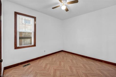 3488 W 52nd Street Cleveland OH 44102