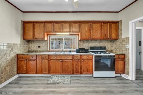 3488 W 52nd Street Cleveland OH 44102