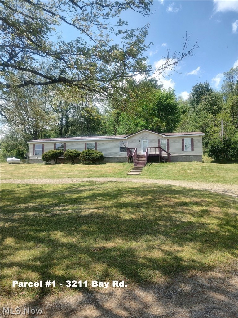3211 Bay Road SE Carrollton OH 44615