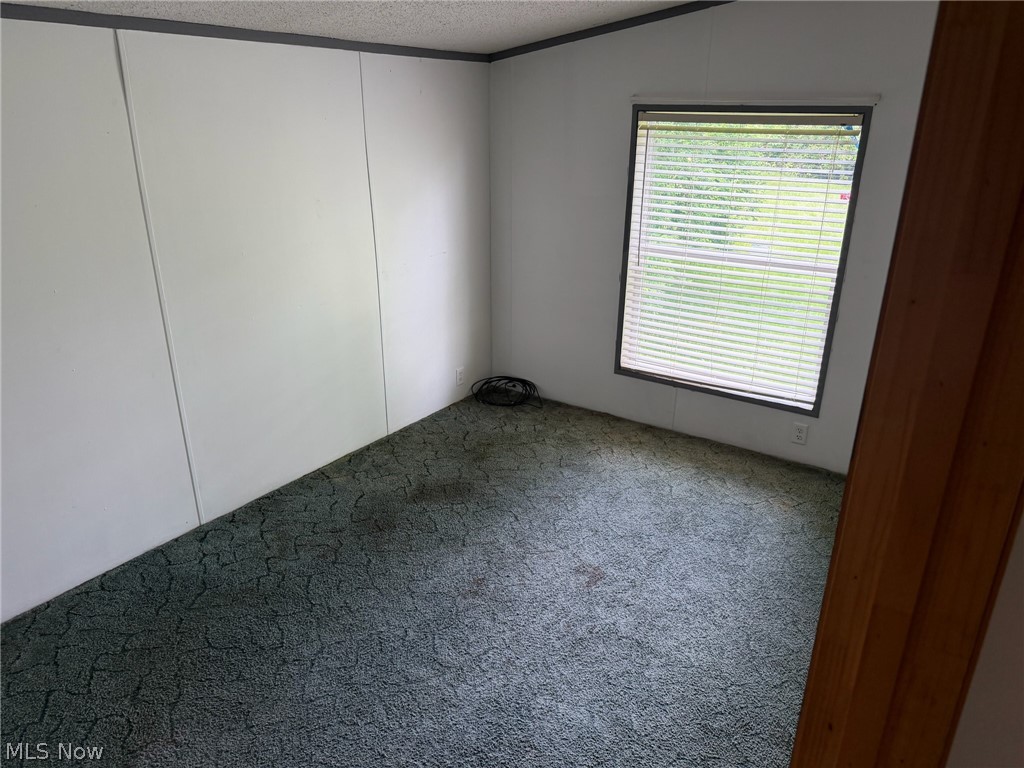 3211 Bay Road SE Carrollton OH 44615