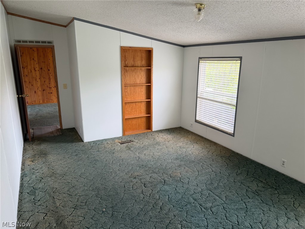 3211 Bay Road SE Carrollton OH 44615
