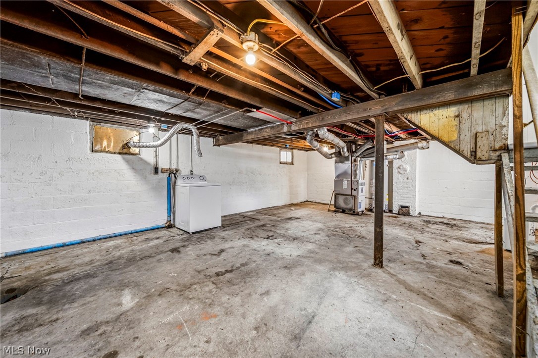618 W 57th Street Ashtabula OH 44004