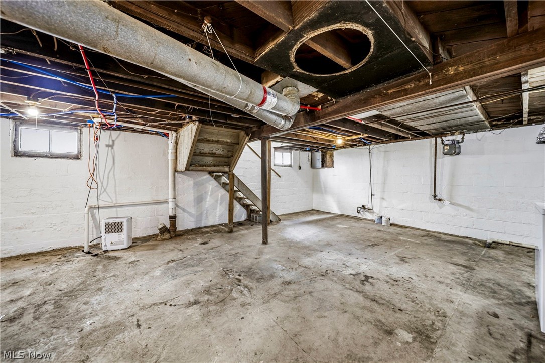 618 W 57th Street Ashtabula OH 44004