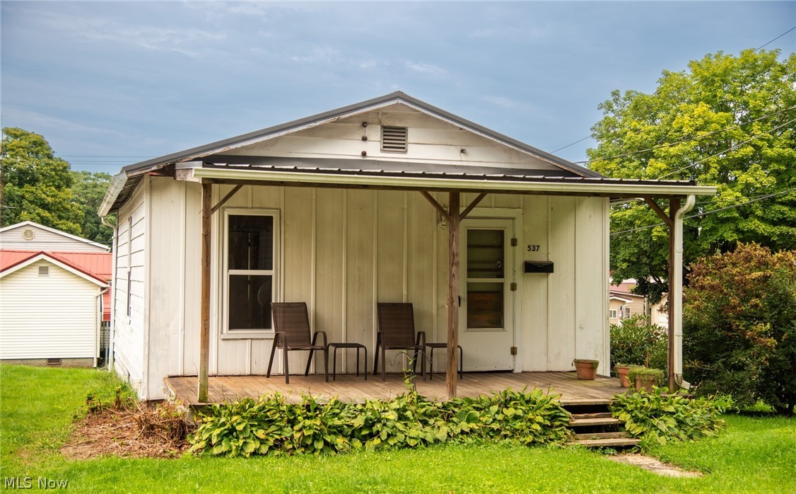 537 N 16th Street Coshocton OH 43812