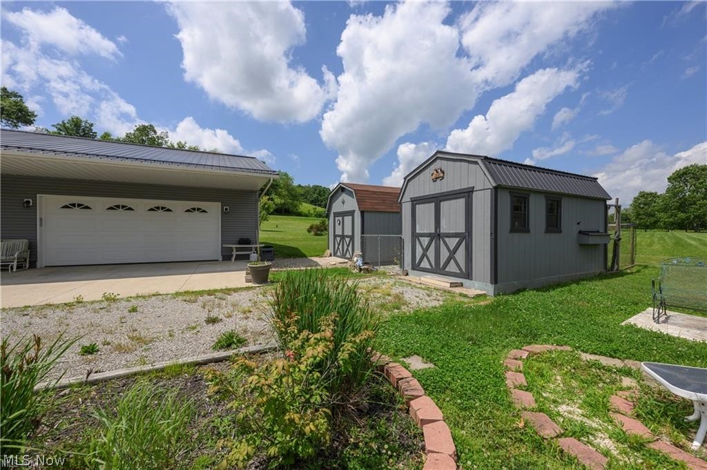 9427 Stonecreek Road SW Newcomerstown OH 43832