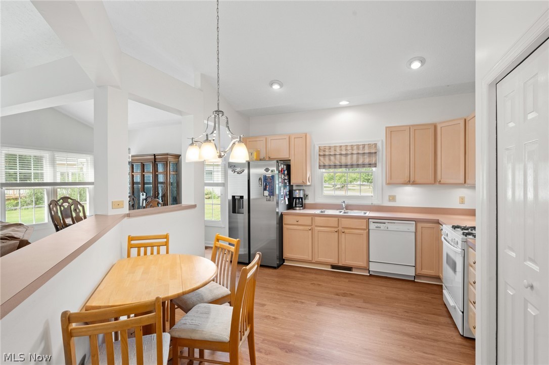4250 Reserve Way Avon OH 44011