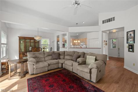 4250 Reserve Way Avon OH 44011