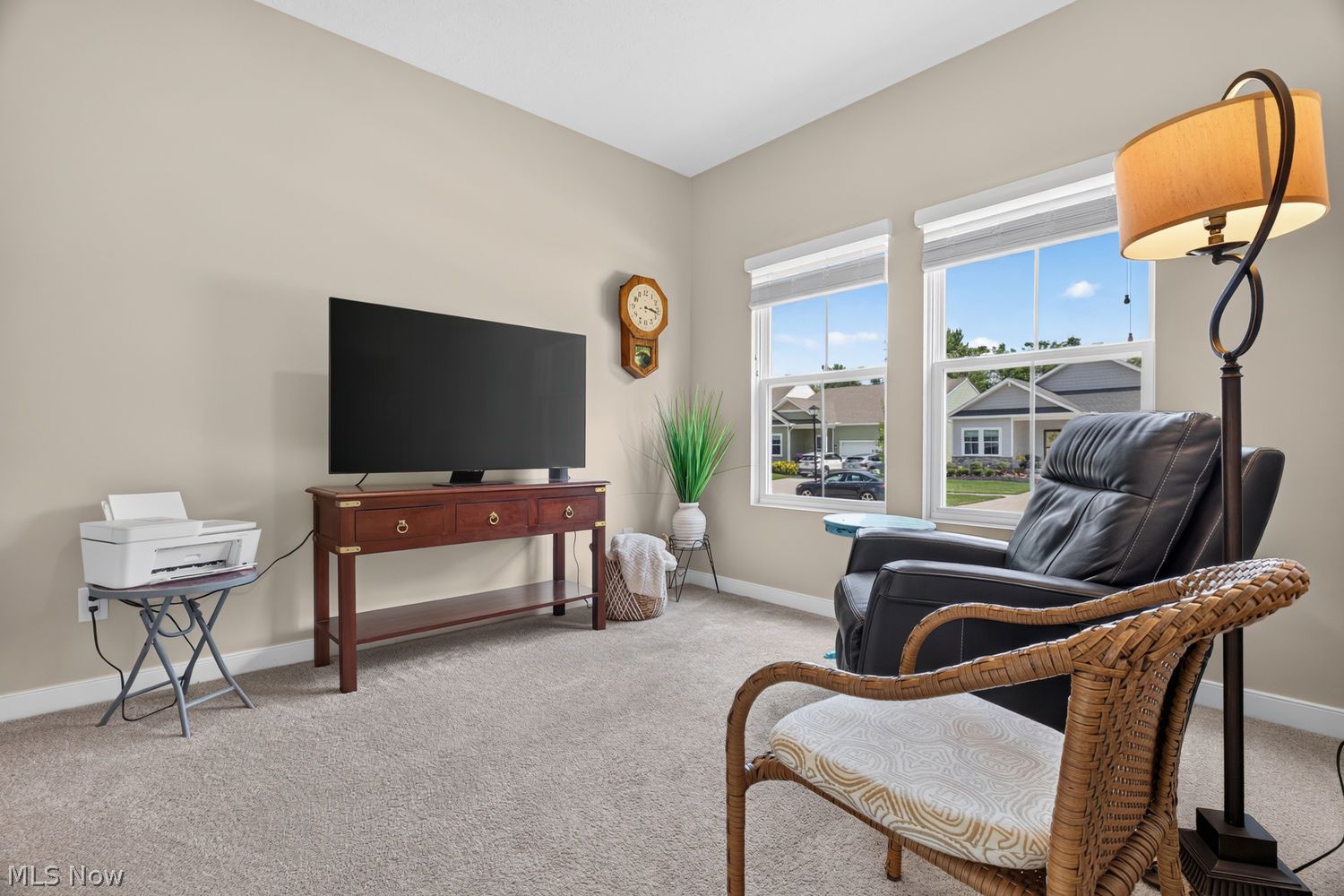 702 Hampshire Court Amherst OH 44001