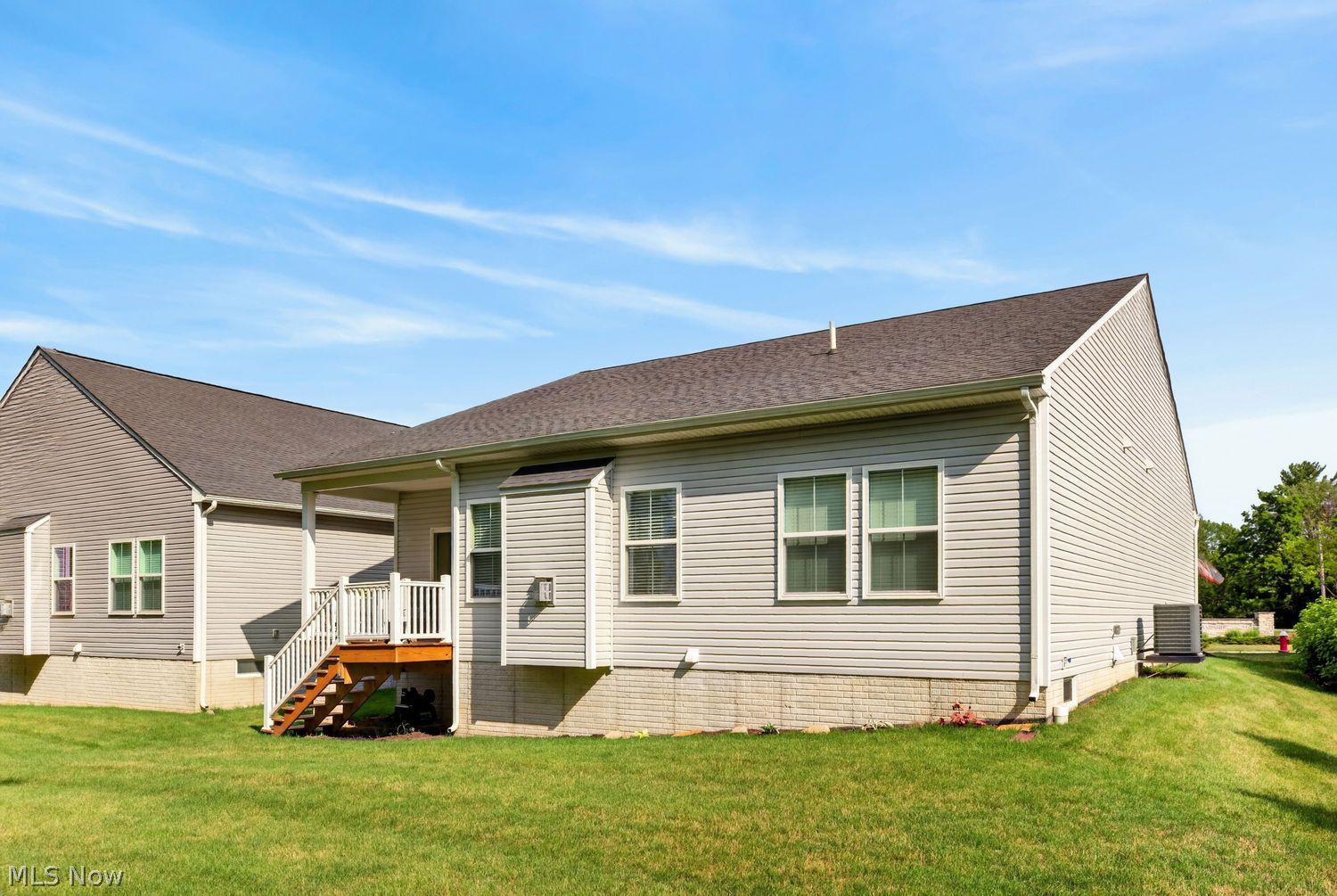 702 Hampshire Court Amherst OH 44001