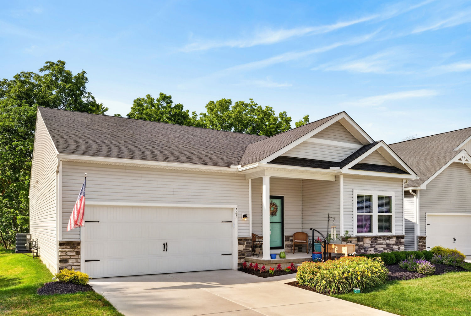 702 Hampshire Court Amherst OH 44001