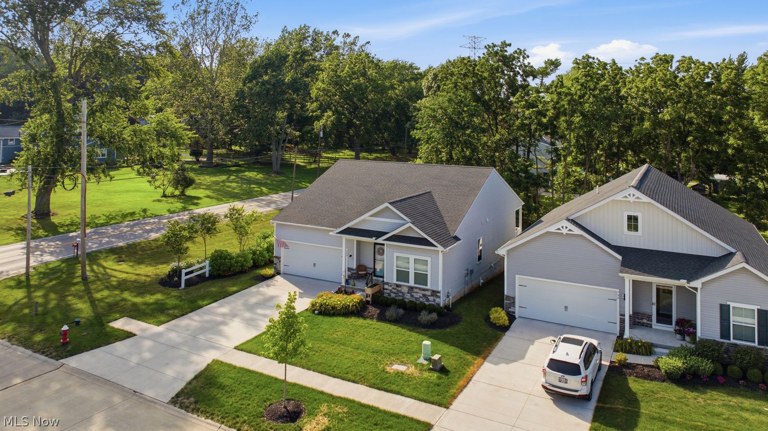 702 Hampshire Court Amherst OH 44001