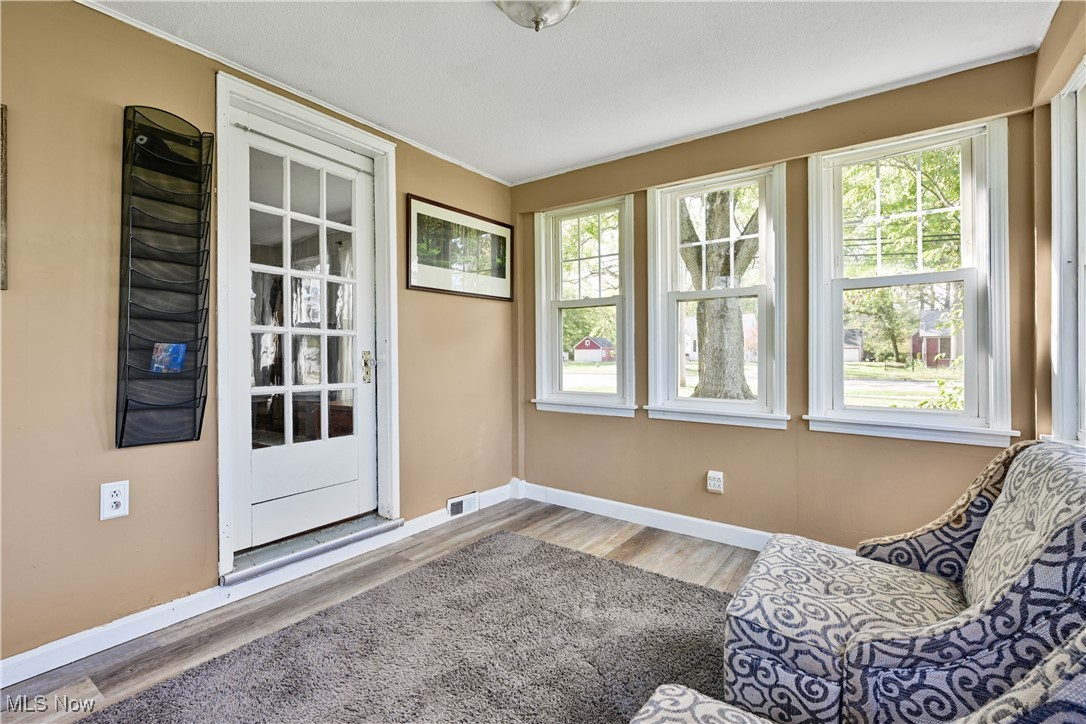 7593 Columbia Road Olmsted Falls OH 44138