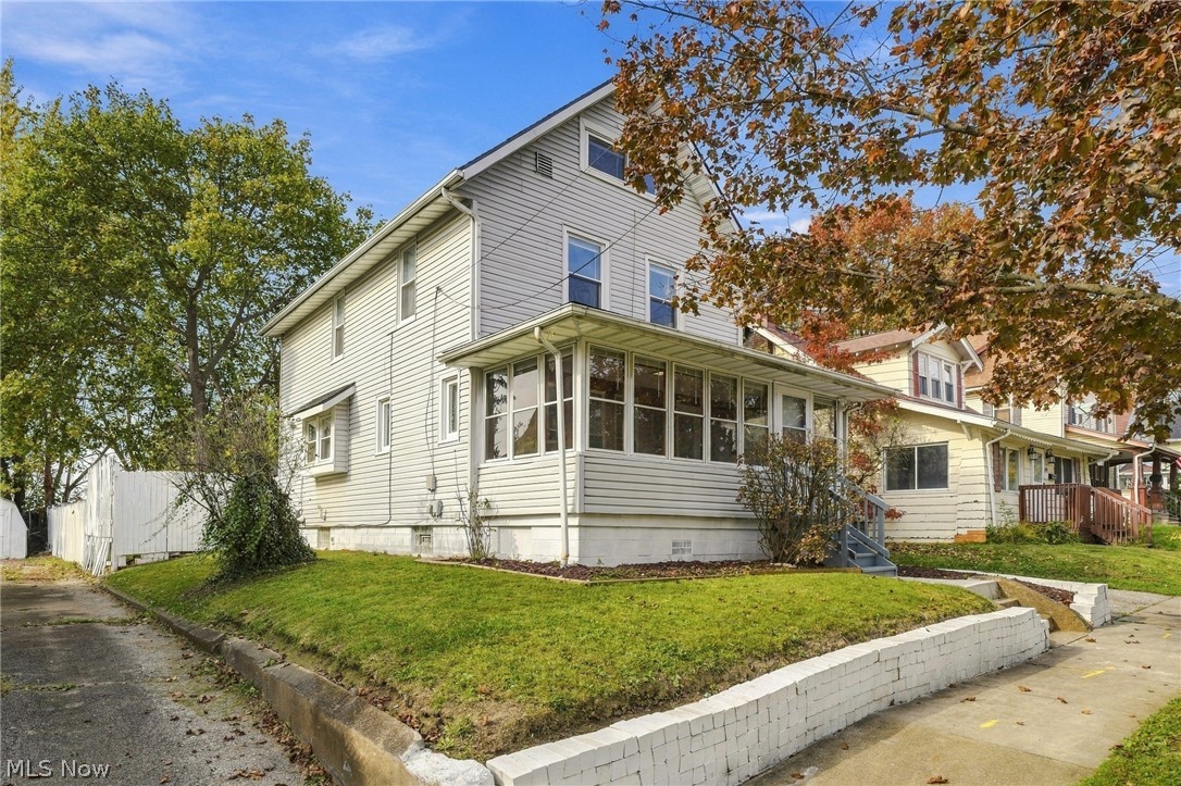 2144 SW 12th Street SW Akron OH 44314