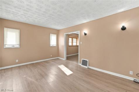 2144 SW 12th Street SW Akron OH 44314