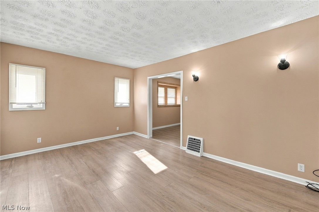 2144 SW 12th Street SW Akron OH 44314