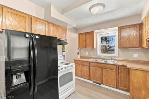 2144 SW 12th Street SW Akron OH 44314