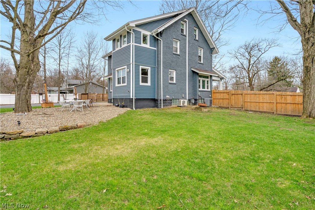 252 Indianola Road Youngstown OH 44512