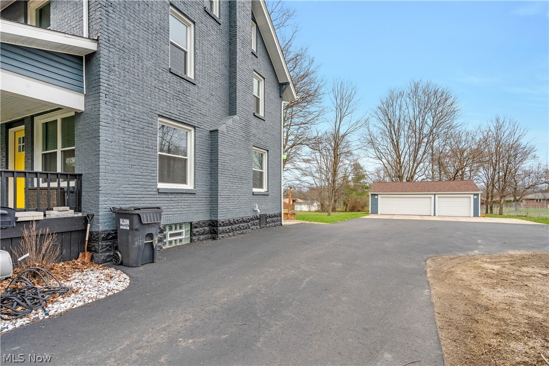 252 Indianola Road Youngstown OH 44512