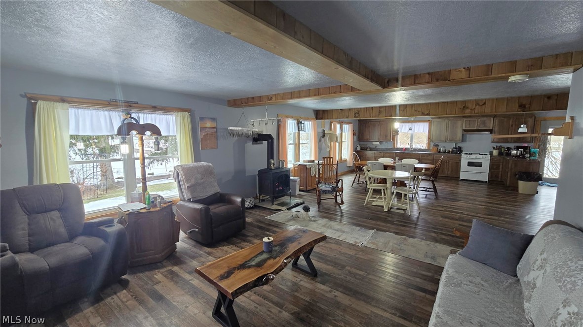4194 Helsley Fusselman Road Southington OH 44470