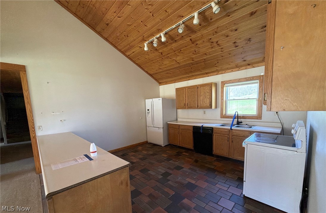 7705 State Route 345 Roseville OH 43777