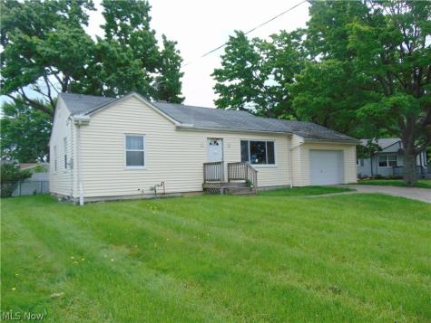675 E 305th Street Willowick OH 44095