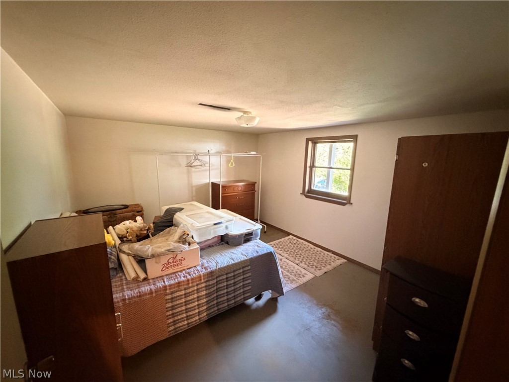 845 Bacon Avenue East Palestine OH 44413